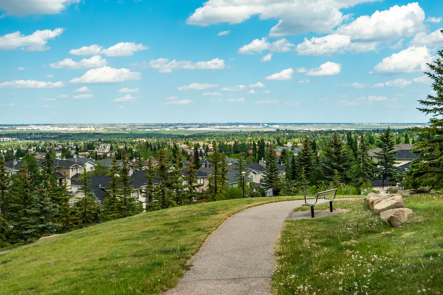 MacEwan Glen community